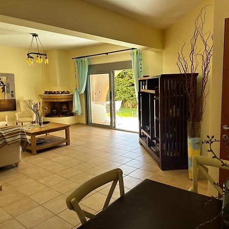 Erofili Villas ลูร์ดฮาตา ภายนอก รูปภาพ